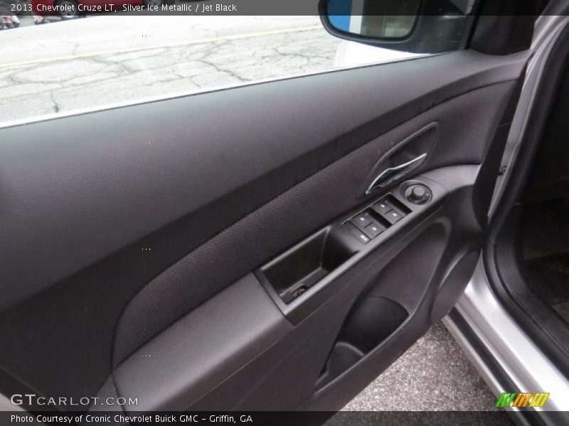Silver Ice Metallic / Jet Black 2013 Chevrolet Cruze LT