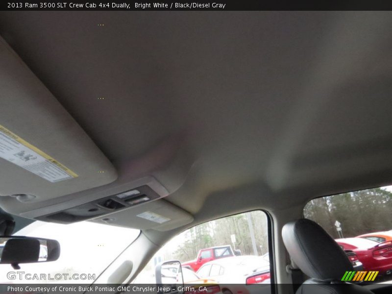 Bright White / Black/Diesel Gray 2013 Ram 3500 SLT Crew Cab 4x4 Dually