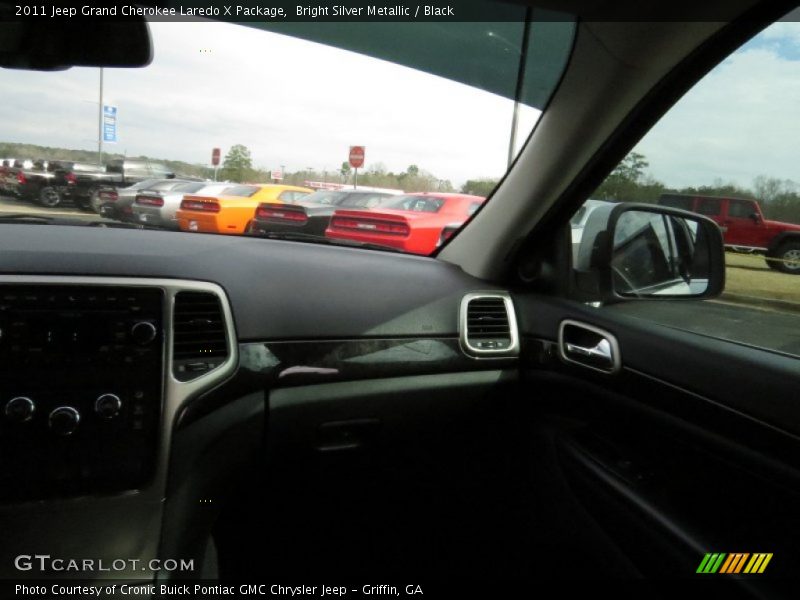 Bright Silver Metallic / Black 2011 Jeep Grand Cherokee Laredo X Package