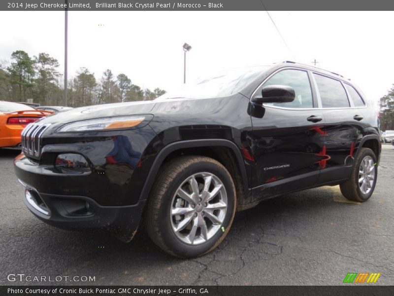 Front 3/4 View of 2014 Cherokee Limited