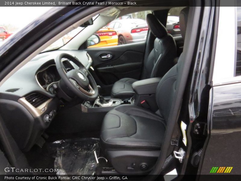 Front Seat of 2014 Cherokee Limited