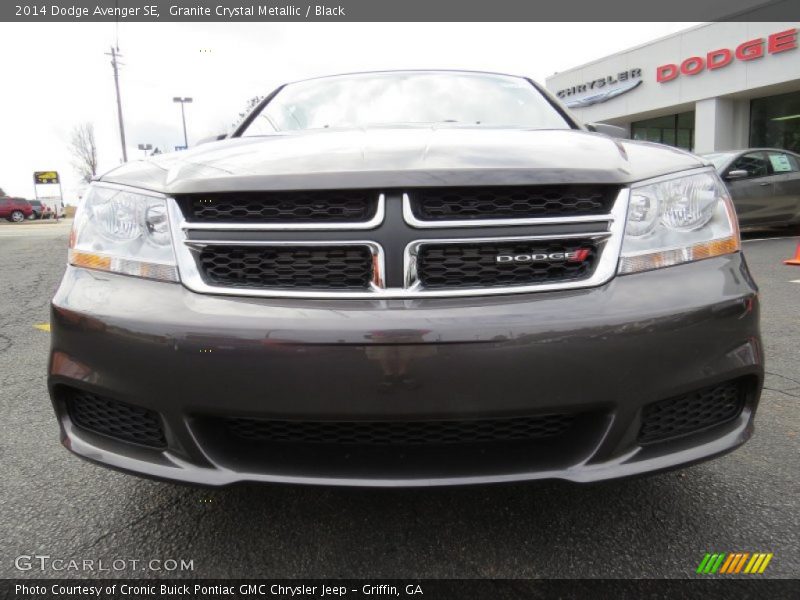 Granite Crystal Metallic / Black 2014 Dodge Avenger SE