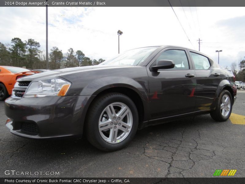Granite Crystal Metallic / Black 2014 Dodge Avenger SE