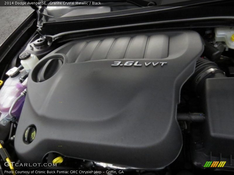 Granite Crystal Metallic / Black 2014 Dodge Avenger SE