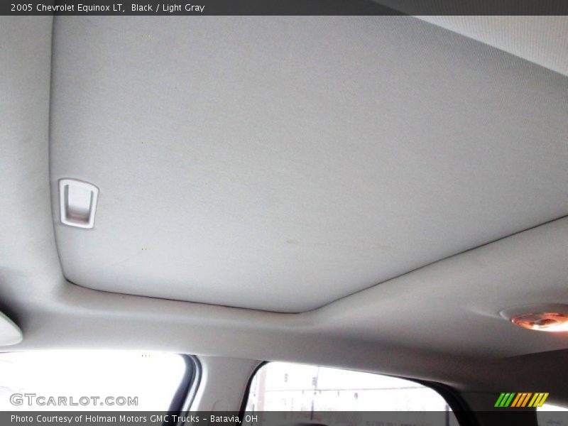 Black / Light Gray 2005 Chevrolet Equinox LT