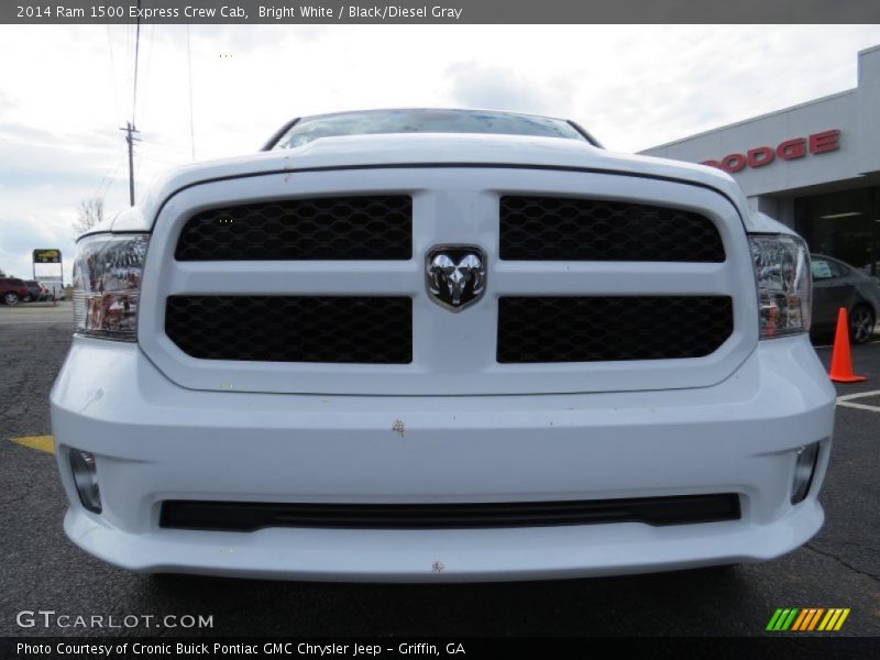 Bright White / Black/Diesel Gray 2014 Ram 1500 Express Crew Cab