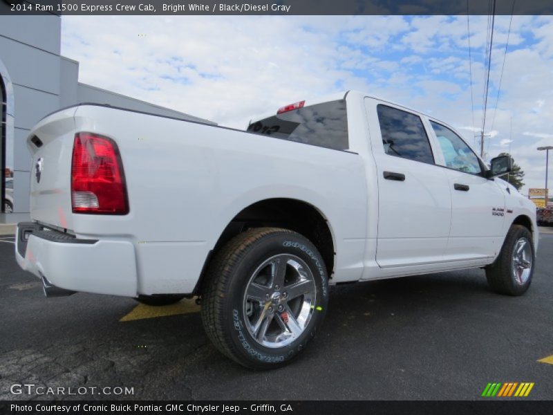 Bright White / Black/Diesel Gray 2014 Ram 1500 Express Crew Cab