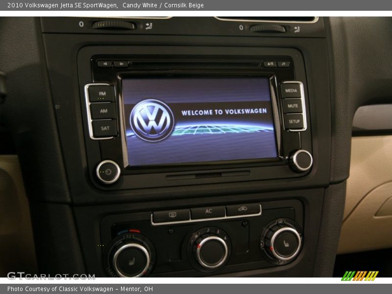 Candy White / Cornsilk Beige 2010 Volkswagen Jetta SE SportWagen