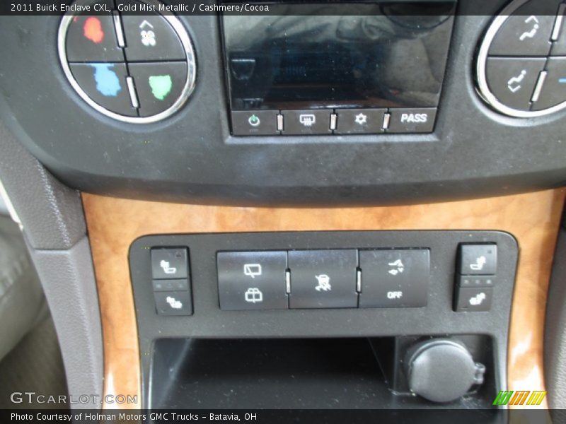 Gold Mist Metallic / Cashmere/Cocoa 2011 Buick Enclave CXL