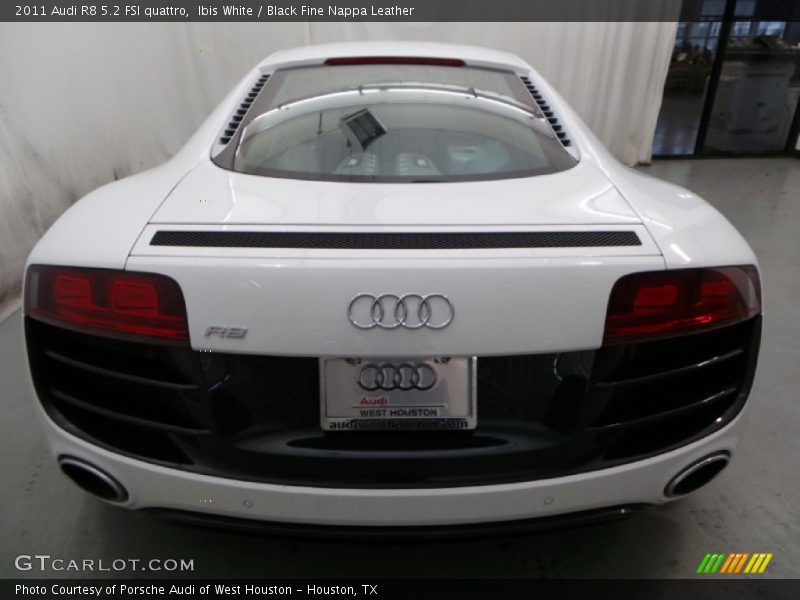 Ibis White / Black Fine Nappa Leather 2011 Audi R8 5.2 FSI quattro