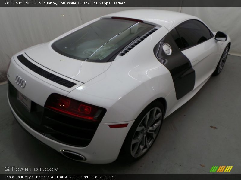 Ibis White / Black Fine Nappa Leather 2011 Audi R8 5.2 FSI quattro