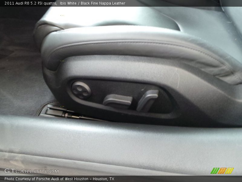 Ibis White / Black Fine Nappa Leather 2011 Audi R8 5.2 FSI quattro