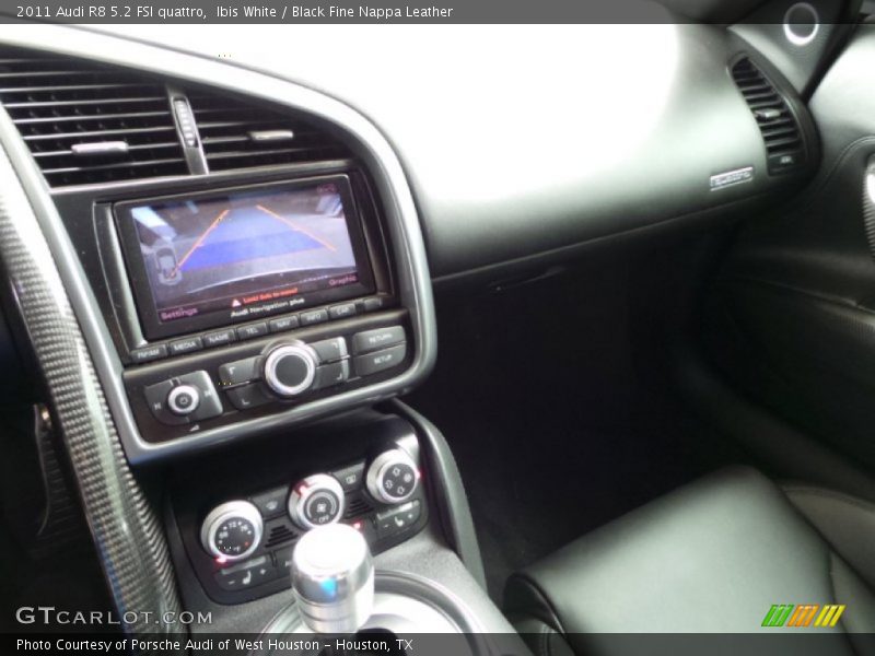 Ibis White / Black Fine Nappa Leather 2011 Audi R8 5.2 FSI quattro