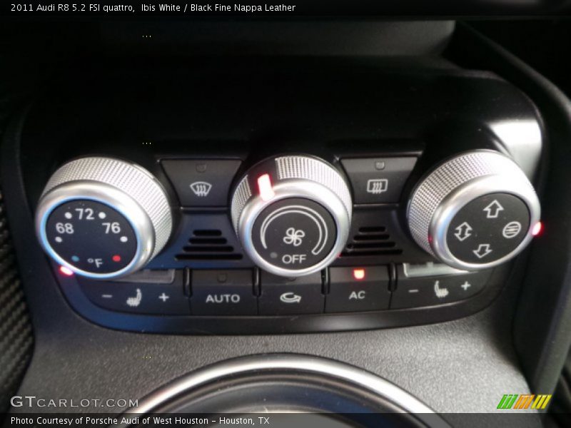 Ibis White / Black Fine Nappa Leather 2011 Audi R8 5.2 FSI quattro