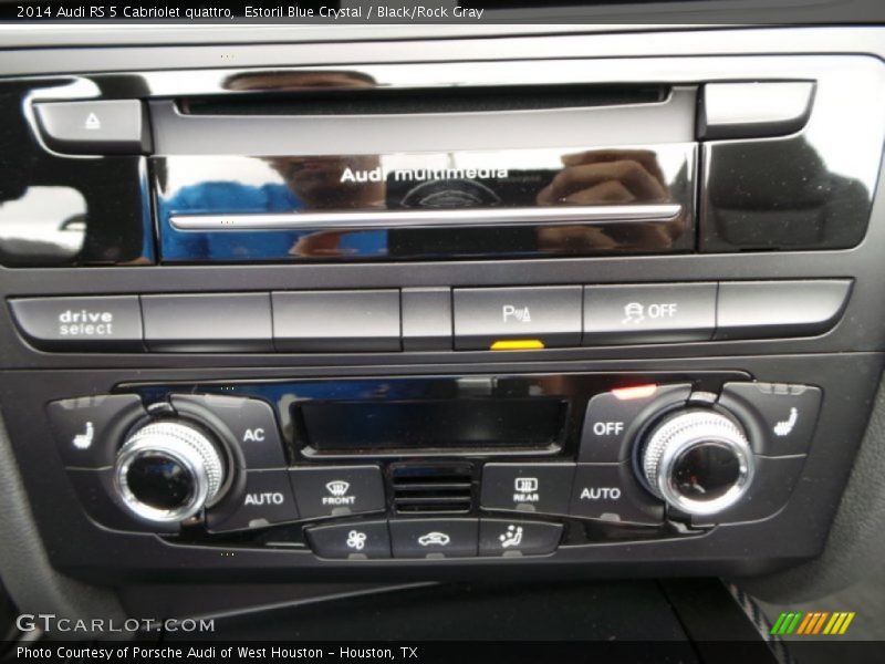 Controls of 2014 RS 5 Cabriolet quattro