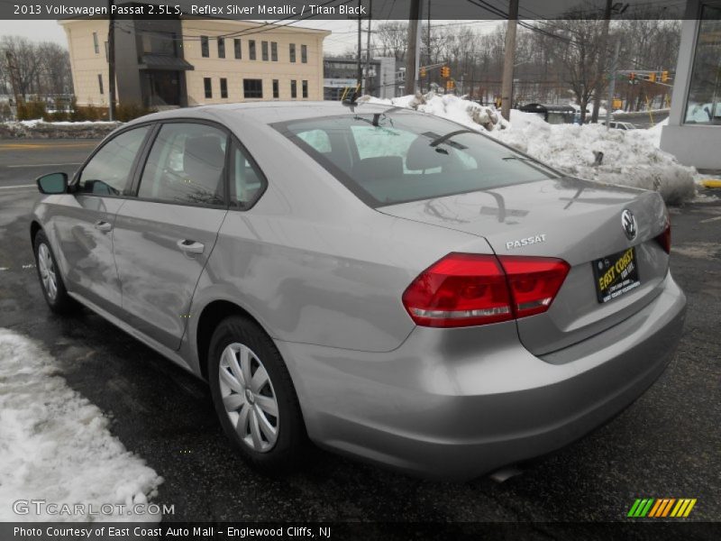 Reflex Silver Metallic / Titan Black 2013 Volkswagen Passat 2.5L S