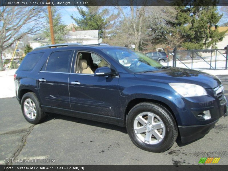 Front 3/4 View of 2007 Outlook XR AWD