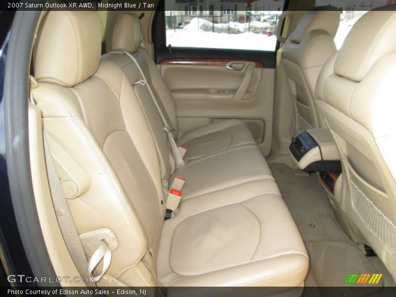 Midnight Blue / Tan 2007 Saturn Outlook XR AWD