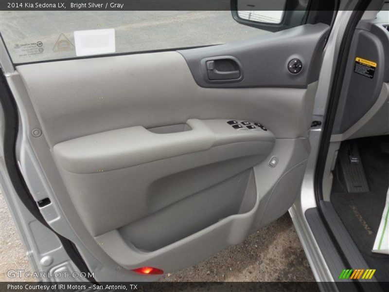 Bright Silver / Gray 2014 Kia Sedona LX