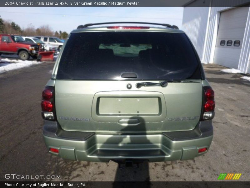 Silver Green Metallic / Medium Pewter 2004 Chevrolet TrailBlazer LS 4x4