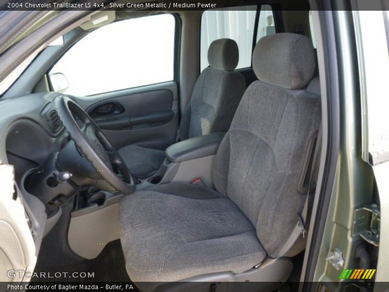 Front Seat of 2004 TrailBlazer LS 4x4