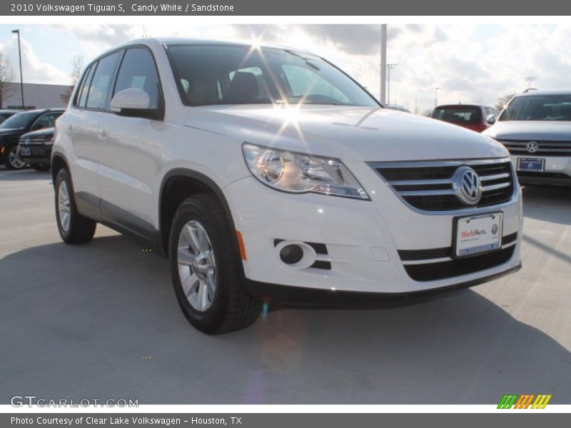 Candy White / Sandstone 2010 Volkswagen Tiguan S