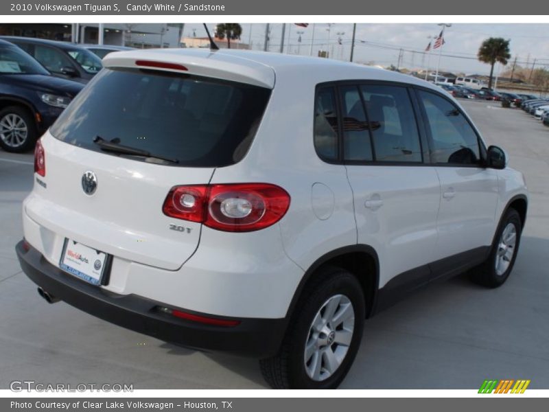 Candy White / Sandstone 2010 Volkswagen Tiguan S