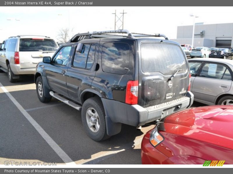 Super Black / Charcoal 2004 Nissan Xterra XE 4x4