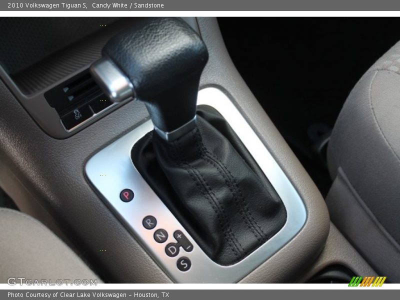 Candy White / Sandstone 2010 Volkswagen Tiguan S