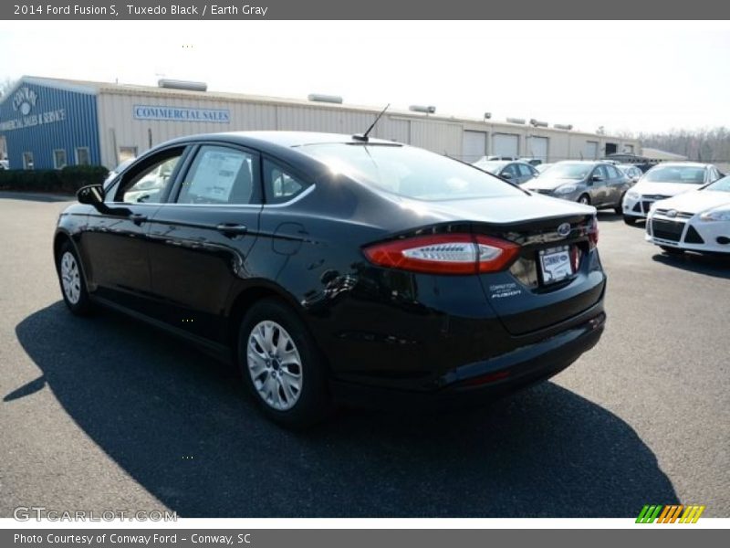 Tuxedo Black / Earth Gray 2014 Ford Fusion S