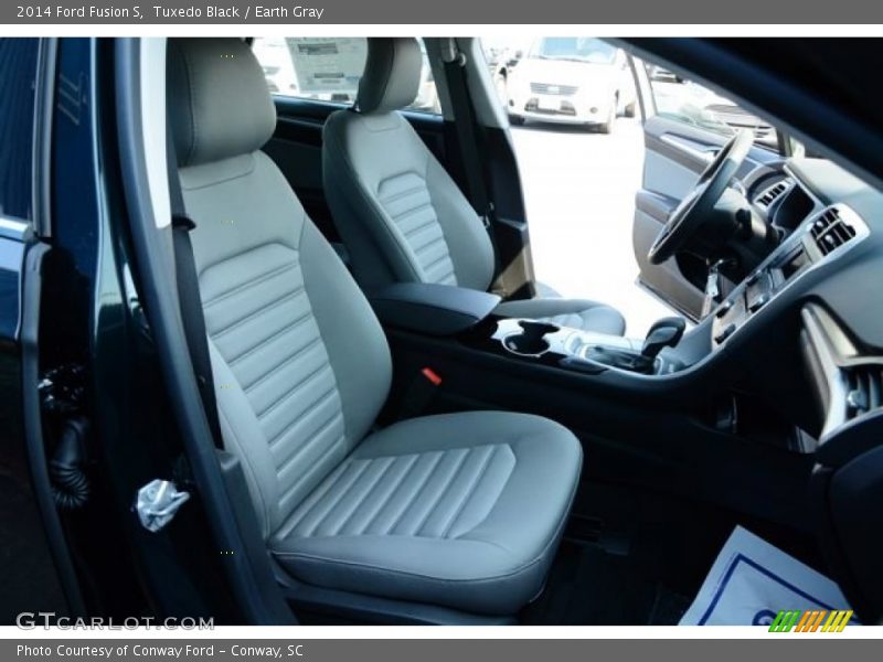 Tuxedo Black / Earth Gray 2014 Ford Fusion S