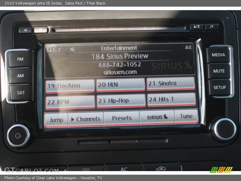 Salsa Red / Titan Black 2010 Volkswagen Jetta SE Sedan