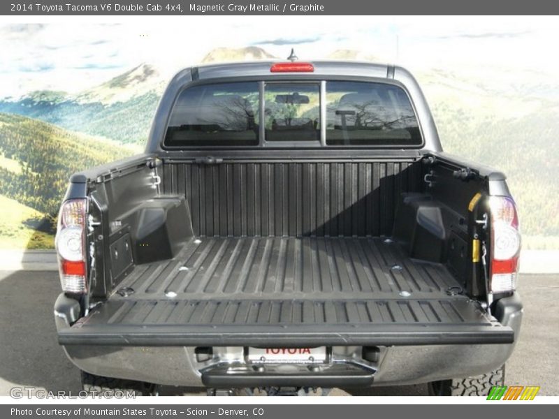 Magnetic Gray Metallic / Graphite 2014 Toyota Tacoma V6 Double Cab 4x4