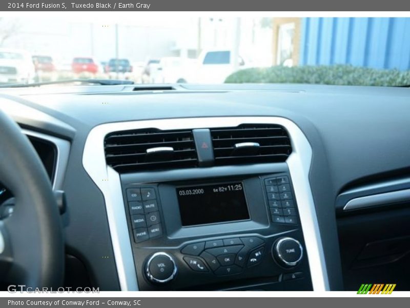 Tuxedo Black / Earth Gray 2014 Ford Fusion S