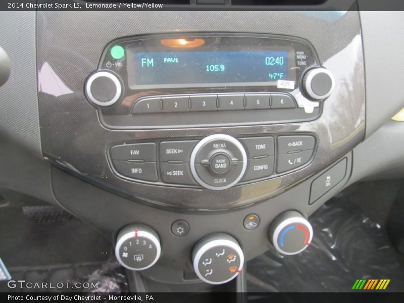 Lemonade / Yellow/Yellow 2014 Chevrolet Spark LS