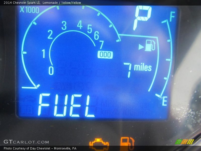 Lemonade / Yellow/Yellow 2014 Chevrolet Spark LS