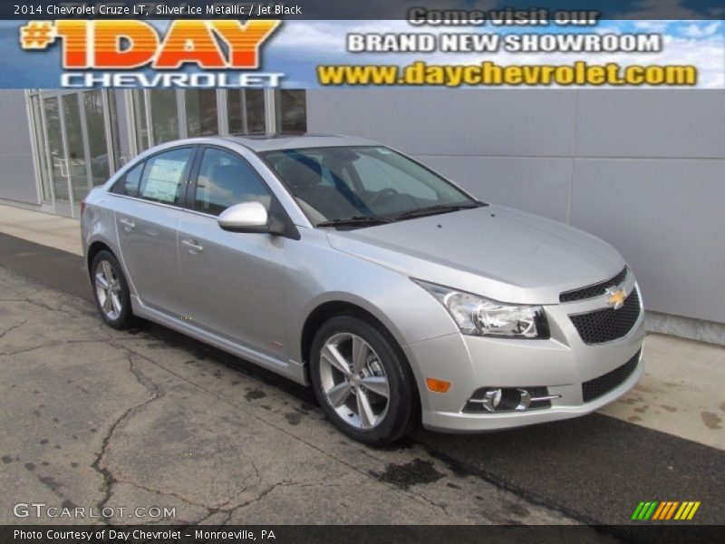 Silver Ice Metallic / Jet Black 2014 Chevrolet Cruze LT