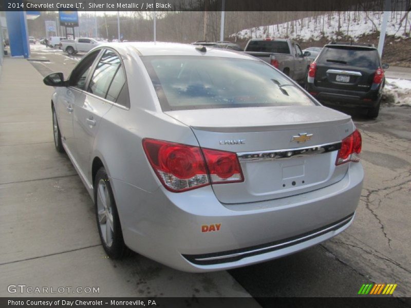 Silver Ice Metallic / Jet Black 2014 Chevrolet Cruze LT