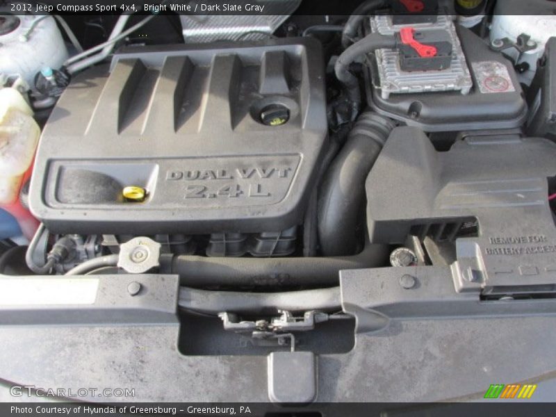 Bright White / Dark Slate Gray 2012 Jeep Compass Sport 4x4
