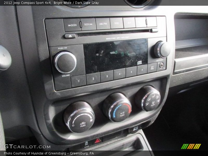 Bright White / Dark Slate Gray 2012 Jeep Compass Sport 4x4