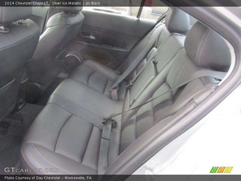 Silver Ice Metallic / Jet Black 2014 Chevrolet Cruze LT