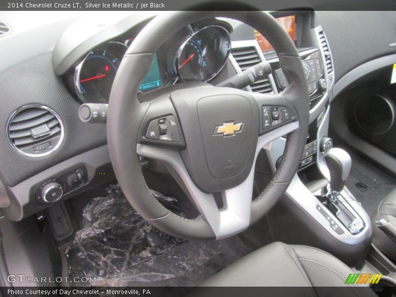 Silver Ice Metallic / Jet Black 2014 Chevrolet Cruze LT