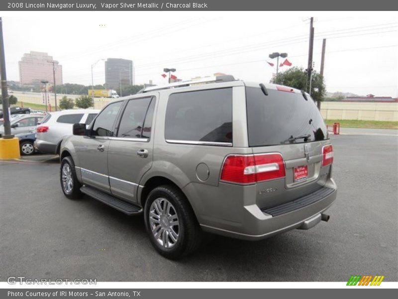 Vapor Silver Metallic / Charcoal Black 2008 Lincoln Navigator Luxury