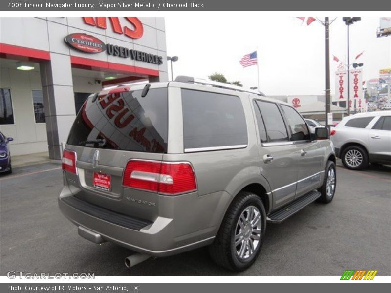 Vapor Silver Metallic / Charcoal Black 2008 Lincoln Navigator Luxury