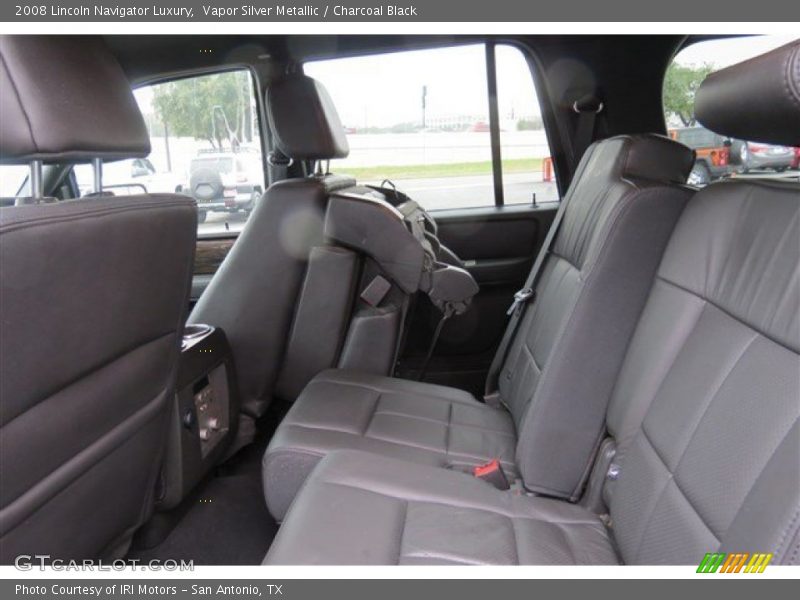 Vapor Silver Metallic / Charcoal Black 2008 Lincoln Navigator Luxury