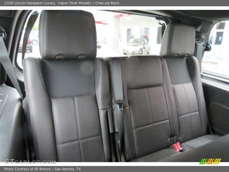 Vapor Silver Metallic / Charcoal Black 2008 Lincoln Navigator Luxury