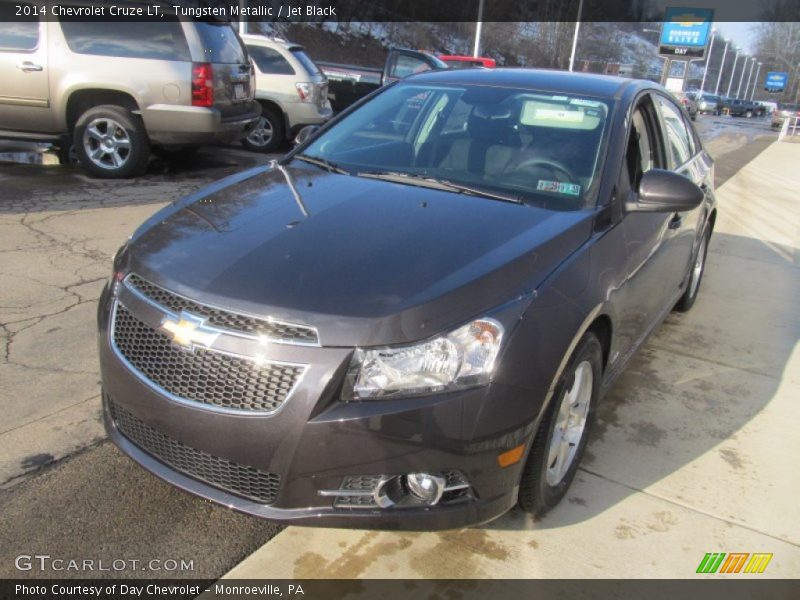 Tungsten Metallic / Jet Black 2014 Chevrolet Cruze LT