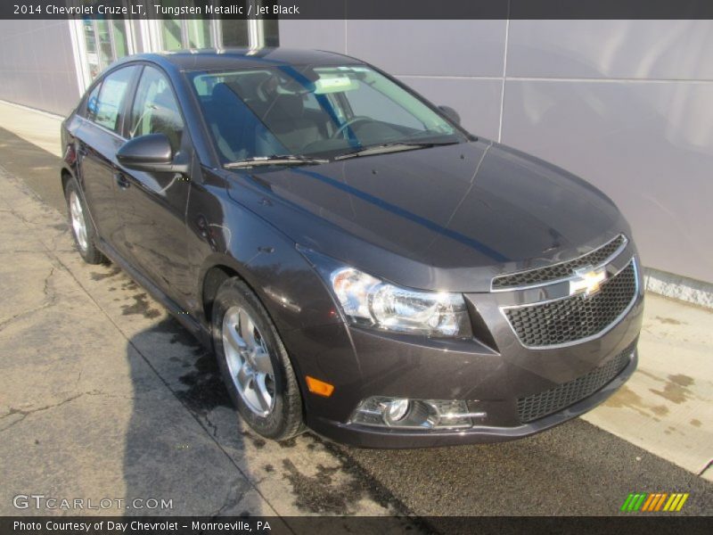 Tungsten Metallic / Jet Black 2014 Chevrolet Cruze LT