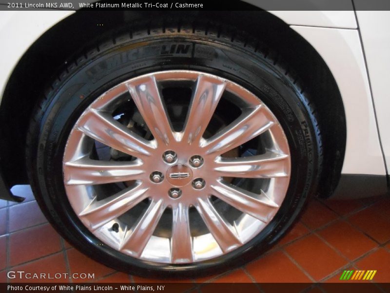 White Platinum Metallic Tri-Coat / Cashmere 2011 Lincoln MKS AWD
