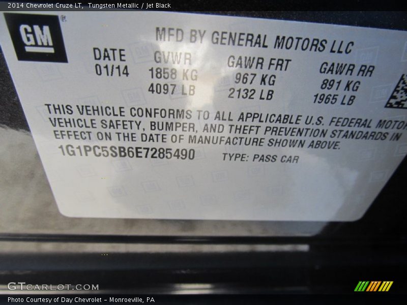 Tungsten Metallic / Jet Black 2014 Chevrolet Cruze LT